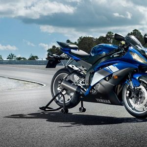 Yamaha R1 R1M